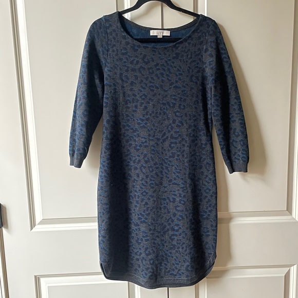 LOFT Grey and Blue Leopard print Sweater Dress - Picture 4 of 12